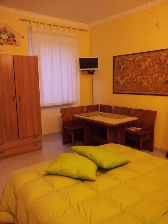 Il Casaletto Di Laura Bed and Breakfast Fiumicino Kamer foto